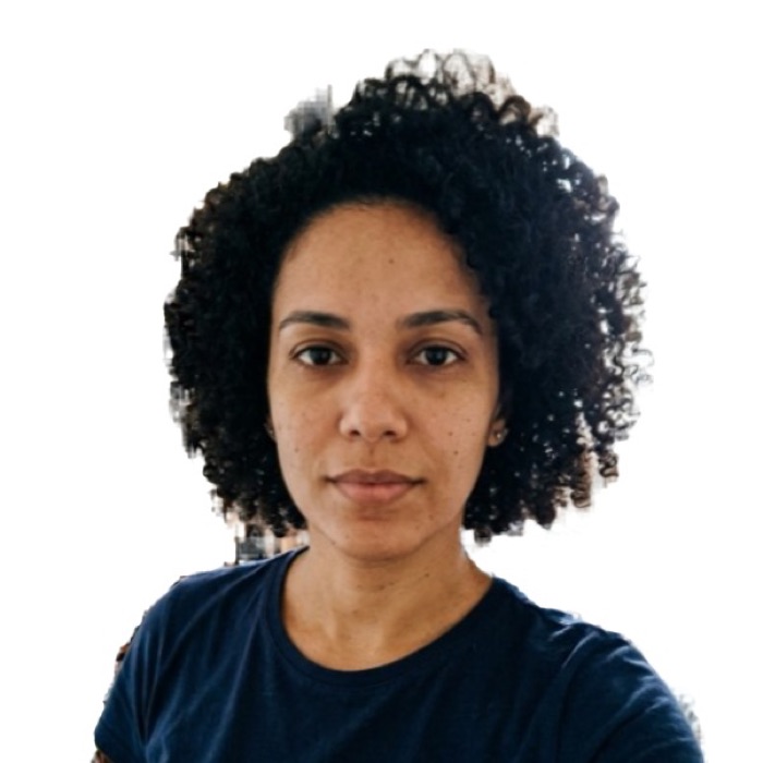 Sample US passport / visa photo (2x2 in) photo, cropped and with a plain background
